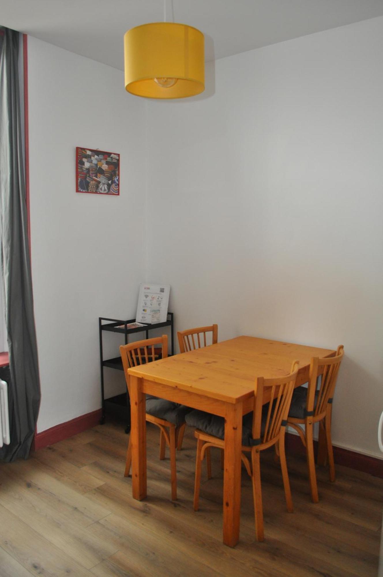 Les Camelias Apartment เลอมงต์-ดอร์ ภายนอก รูปภาพ