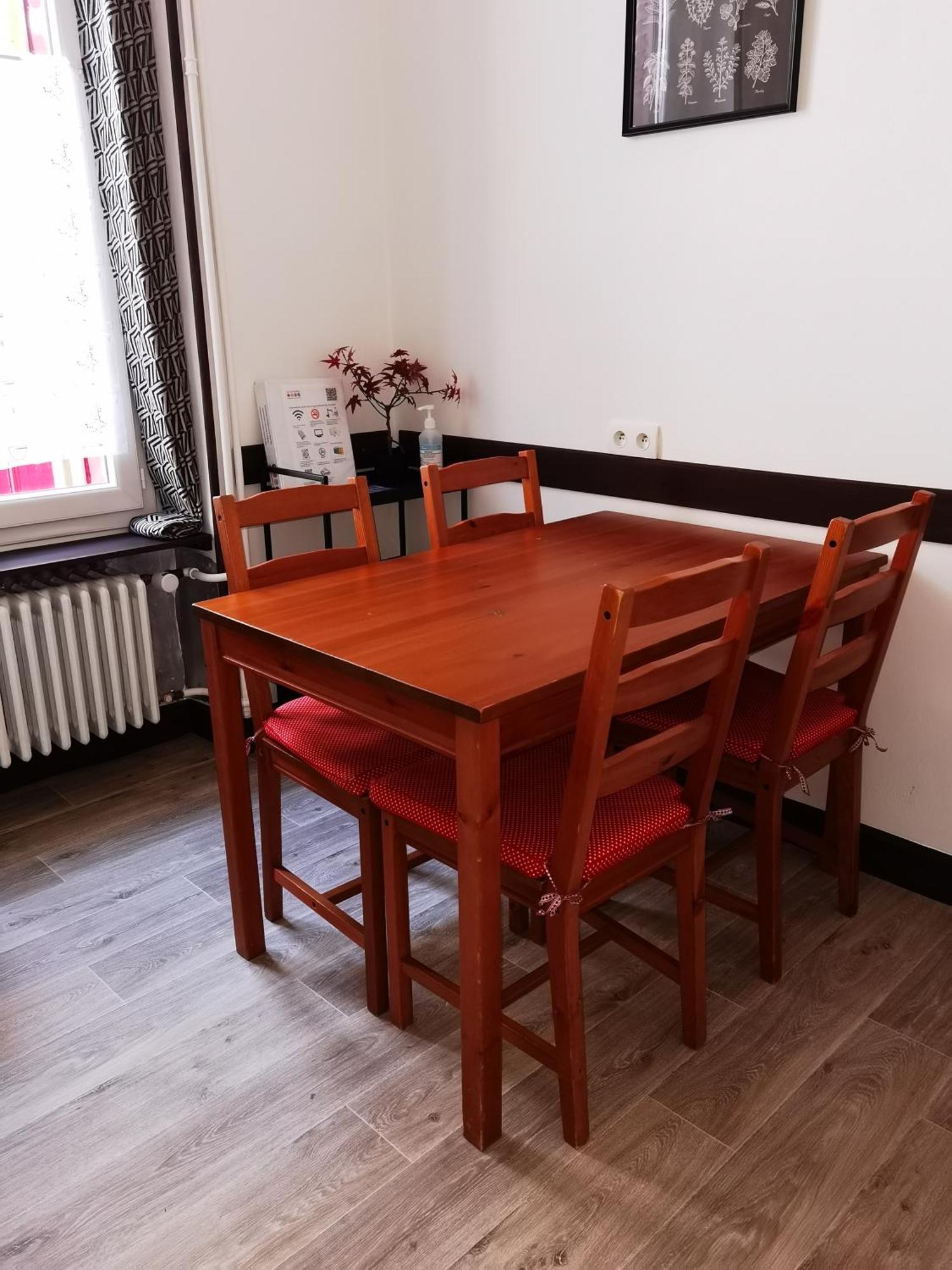Les Camelias Apartment เลอมงต์-ดอร์ ภายนอก รูปภาพ